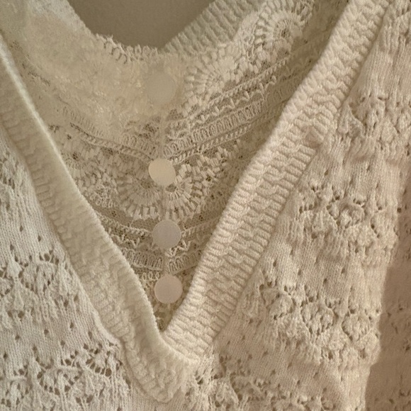 Sezane Gretha sweater. Cream knit deep V - neck ,lightweight, size M - Picture 5 of 6